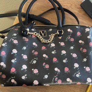 victoria secret purse $10